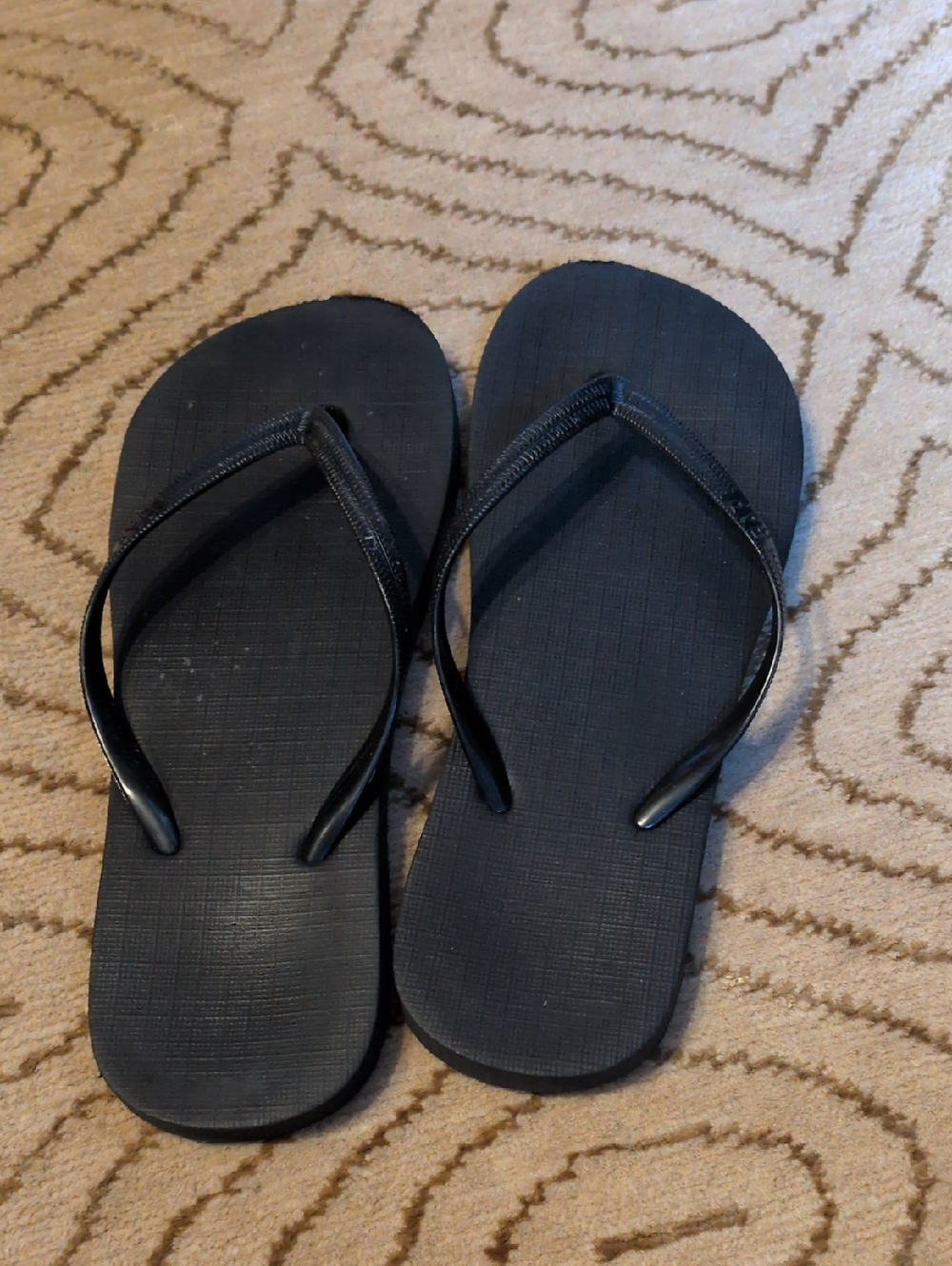 Classic Black Flip Flop Sandals Gap